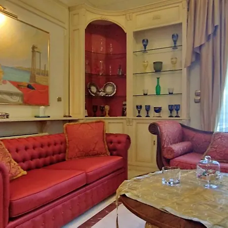 Elegant Tsimiski Neoclassical Appartement