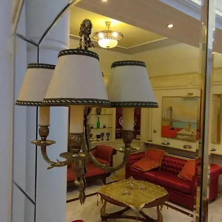Elegant Tsimiski Neoclassical Appartement Thessalonique