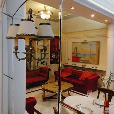 Elegant Tsimiski Neoclassical 아파트 *